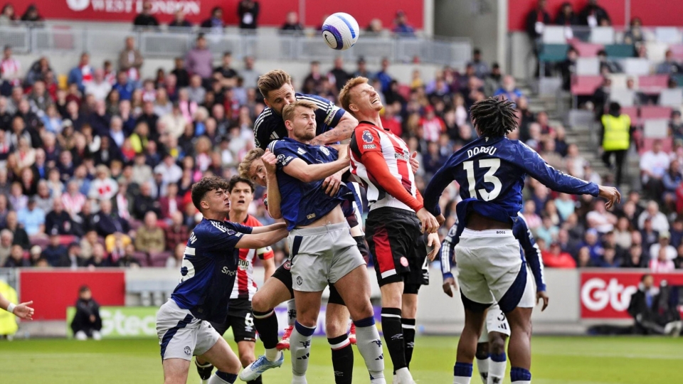 tuong_thuat_brentford_3-4_mu.jpg