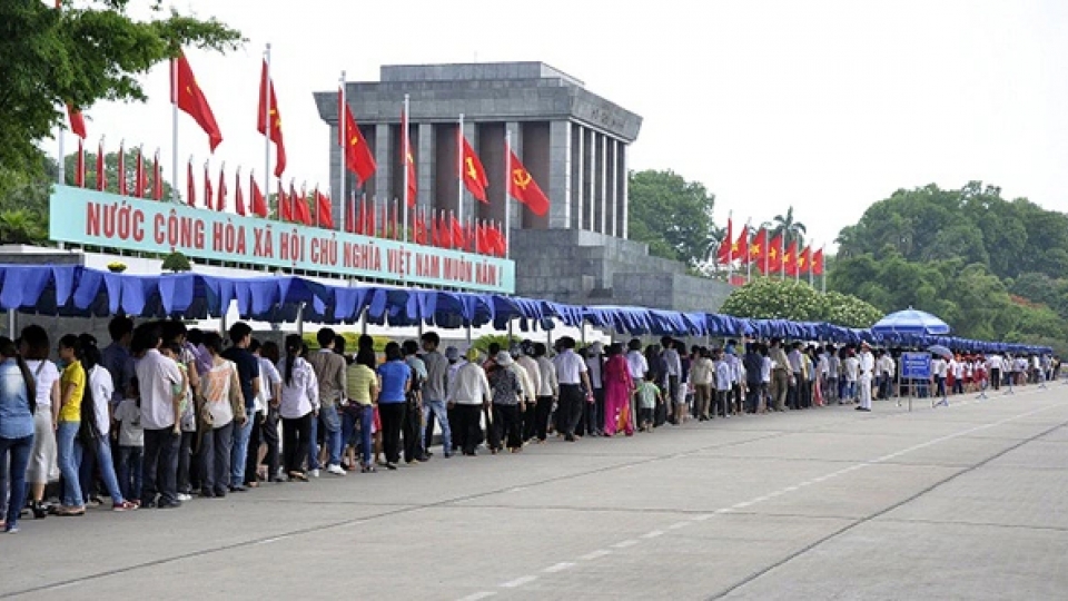 vieng chu tich ho chi minh.jpg