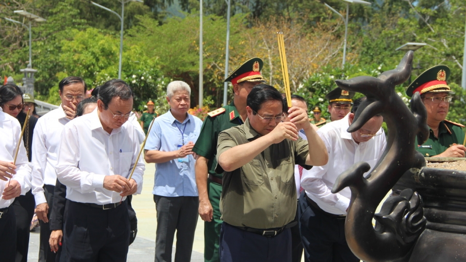 vov_thu_tuong_o_con_dao_3.jpg