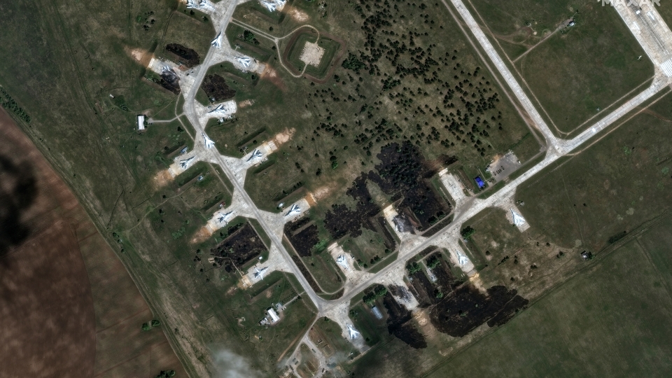 2025-06-04T164017Z_229896710_RC2JVEA02SHT_RTRMADP_3_UKRAINE-CRISIS-RUSSIA-AIRBASES.JPG