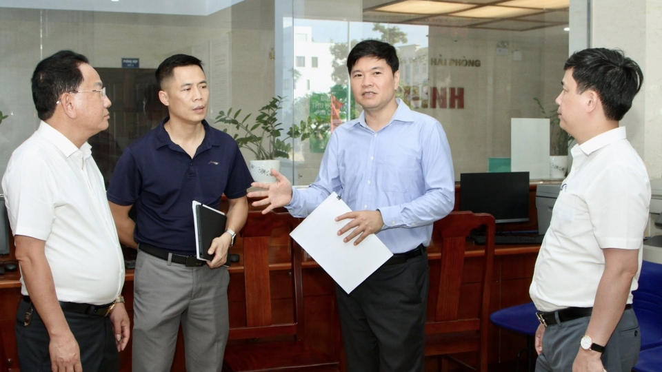 26-6_ong_hoang_minh_cuong_kiem_tra_tai_mot_so_phuong_xa.jpg