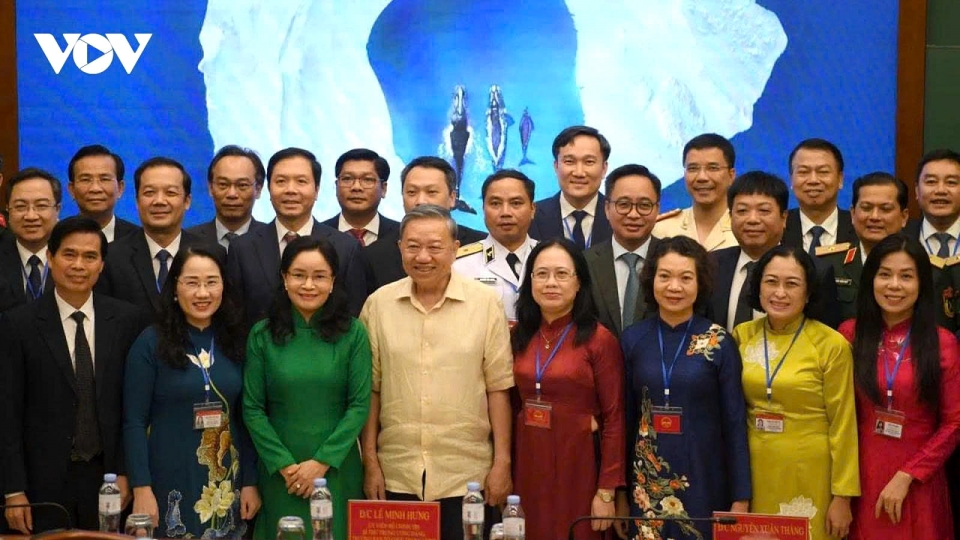 Party chief To Lam talks key development strategies with future leaders 2.jpg