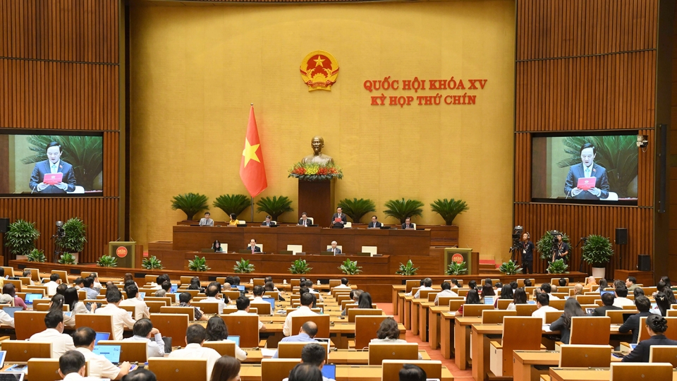 Quoc hoi thao luan sua doi Hien phap nam 2013.jpg