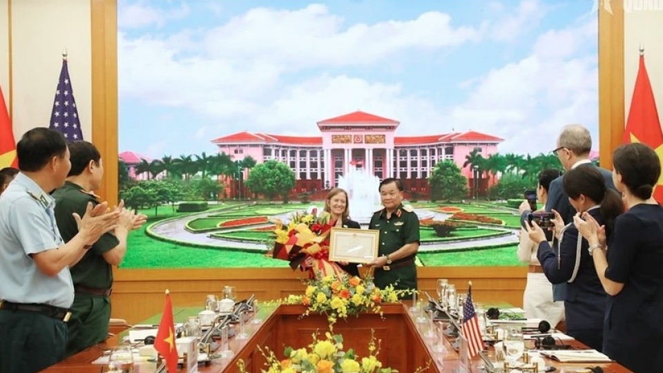 Vietnam, US strengthen cooperation on dioxin pollution treatment