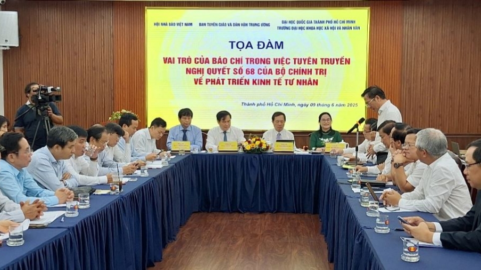Tọa đàm Vai trò của báo chí trong việc tuyên truyền Nghị quyết số 68 của Bộ Chính trị về phát triển kinh tế tư nhân.jpg