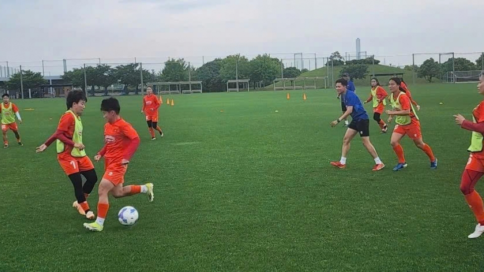 Vietnam secure a 3-1 comeback victory over Tezukayama Gakuin University n a friendly game on June 13.jpg