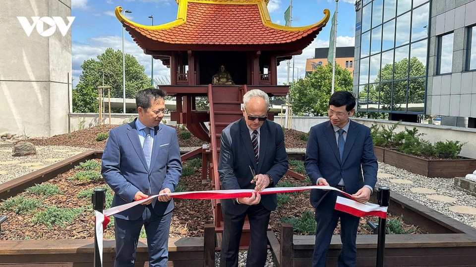 Vietnamese Garden inaugurated at Asia-Pacific Museum in Poland.jpg