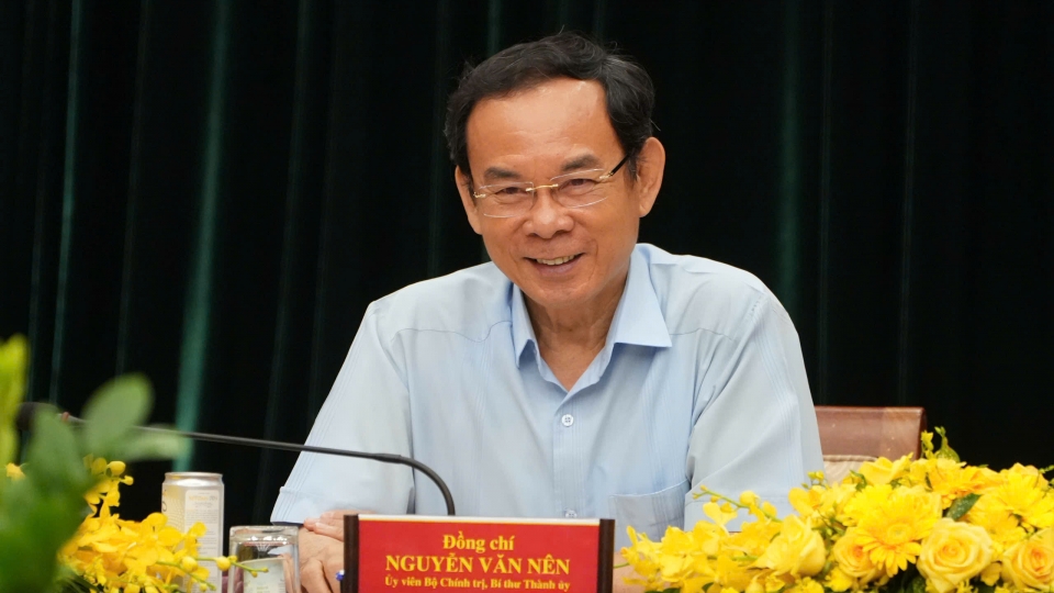 bi_thu_thanh_uy_tp.hcm_nguyen_van_nen_tai_chu_tri_viec_chay_thu_mo_hinh_chinh_quyen_o_cap_xa_phuong_sang_nay.jpg