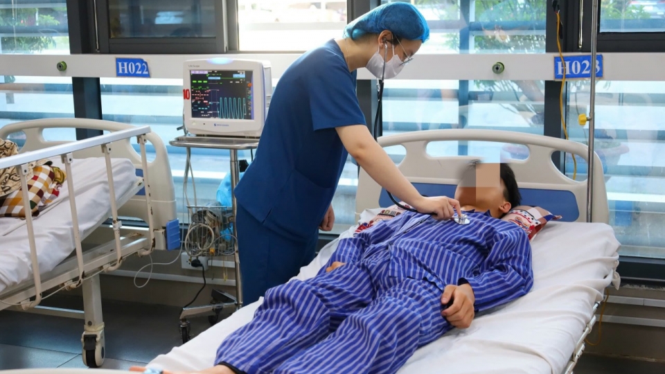 cac_benh_nhan_bi_ngo_doc_nam_da_duoc_cap_cuu_kip_thoi_hien_suc_khoe_da_on_dinh.jpg