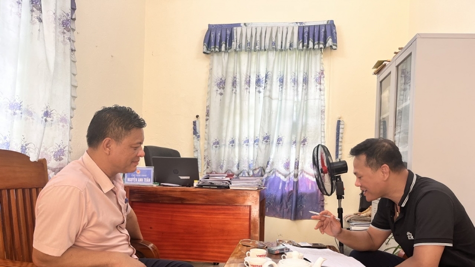 chu_tich_xa_phung_minh.jpg