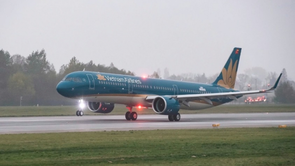 Vietnam Airlines cancels flights due to storm Wutip