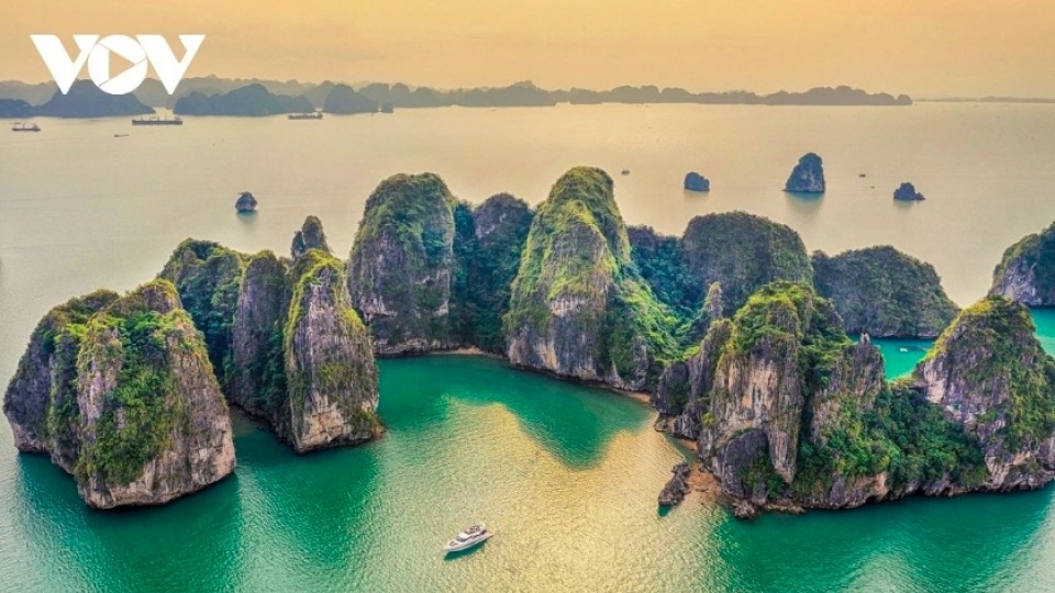 UK newspaper reveals eight top holiday spots in Vietnam