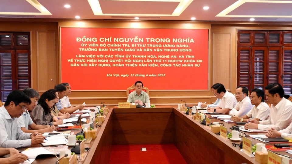 ong-nguyen-trong-nghia-lam-viec-voi-3-tinh-thanh-hoa-nghe-an-ha-tinh.jpg