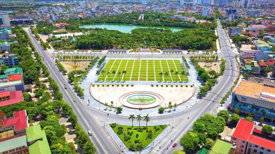 quang truong ho chi minh nghe an.jpg