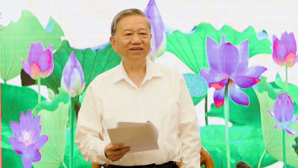 tong_bi_thu_6m.jpg