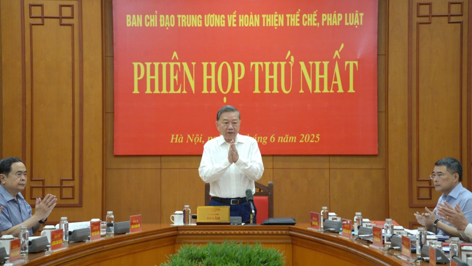 tong_bi_thu_to_lam_chu_tri_phien_hop_2.jpg
