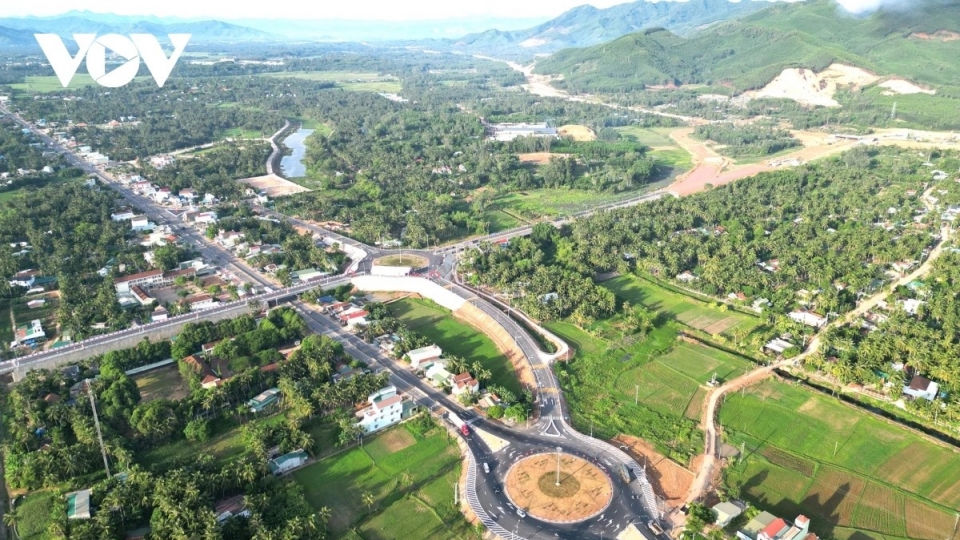 vov_duong_ket_noi_duong_ven_bien_tinh_binh_dinh_tren_dia_ban_thi_xa_hoai_nhon_0.jpg