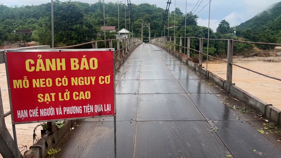 Ảnh cầu treo Xốp Nhị.jpg