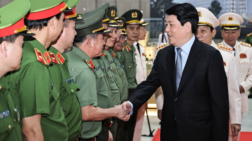 07-07_lanh_dao_bo_cong_an_don_chu_tich_nuoc_luong_cuong.jpg