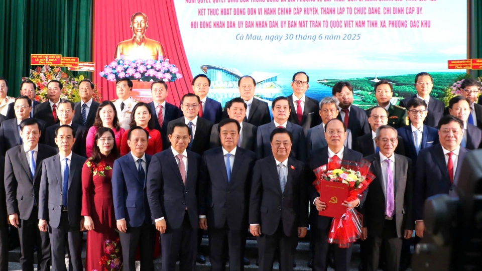1_ban_chap_hanh_dang_bo_tinh_ca_mau.jpg