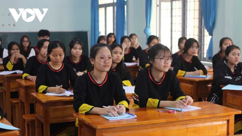 Bộ Chính trị thống nhất đầu tư xây dựng trường học tại 248 xã biên giới đất liền
