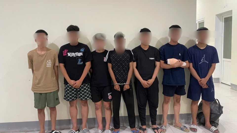 Bắt nhóm đối tượng dùng hung khí truy đuổi nhau đến khu vực cấp cứu bệnh viện