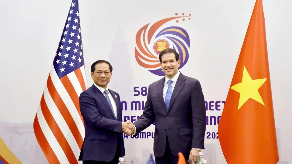 Marco Rubio and Bui Thanh Son in Kuala Lumpur, Malaysia, on July 11, 2025.jpg