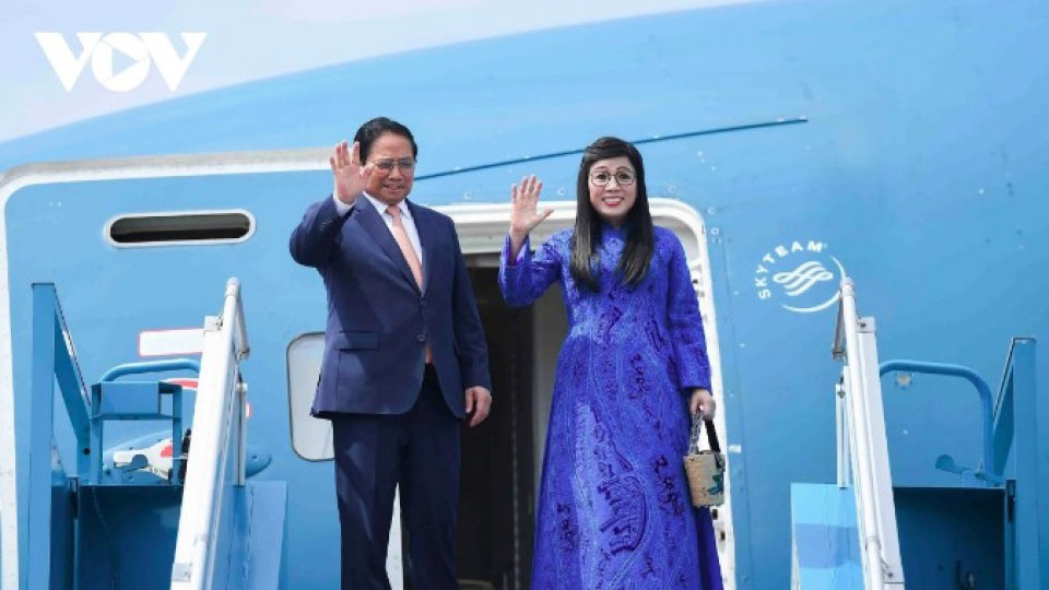 PM Chinh and his spouse pict1.jpg