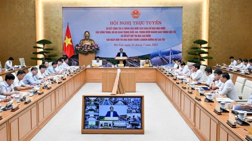 PM urges completion of 3,000 km of expressways by the end of 2025 2.jpg