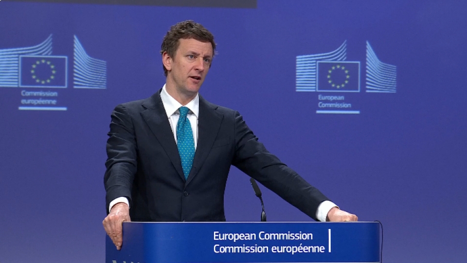 Phát ngôn viên của Uỷ ban châu Âu Olof Gill cho biết EU đang đẩy nhanh quá trình đàm phán với Mỹ - Ảnh_ Eunews.png