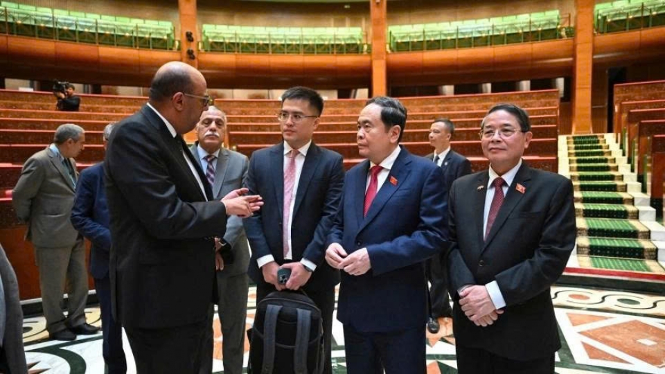 President of the Moroccan House of Councillors Mohamed Ould Errachid and Tran Thanh Man of Vietnam National Assembly Chairman in Rabat.jpg