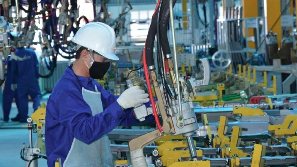 PMI dips as export orders see steepest fall in more than two years