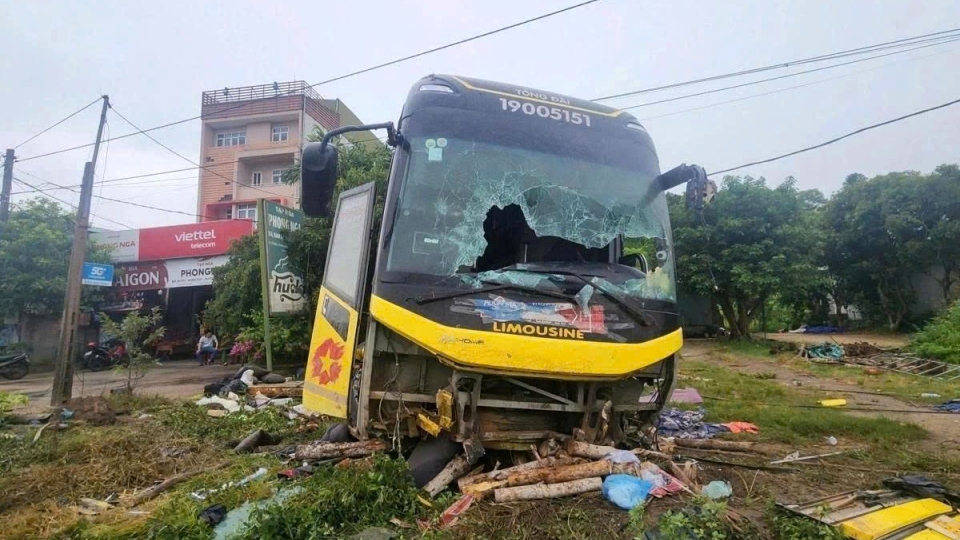 The severely deformed sleeper bus after the accident.jpg