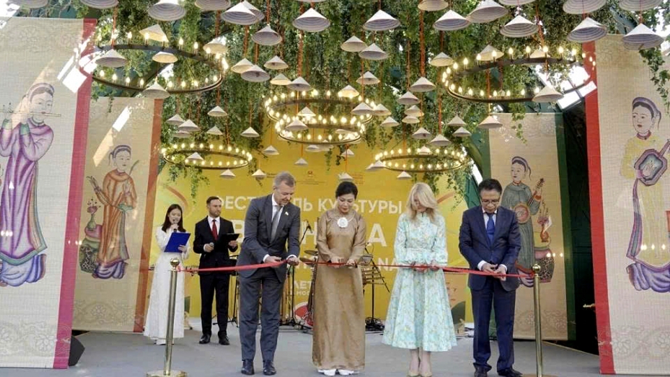 Vietnam Cultural Festival 2025 opens at Red Square, Russia 1.jpg