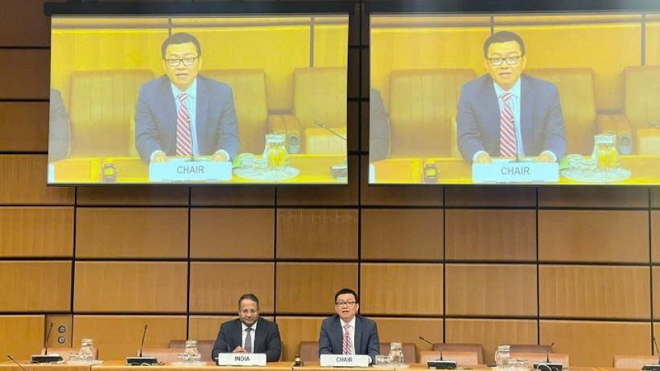 Vietnam hands over APG Chairmanship to India in Vienna.jpg