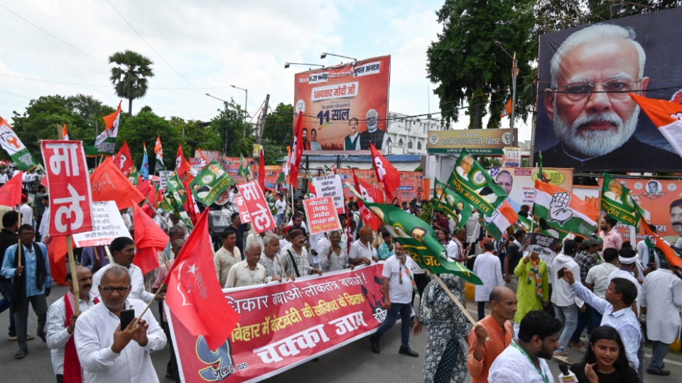 Đình công “Bharat Bandh” tại Ấn Độ: Giao thông ở nhiều thành phố bị tê liệt