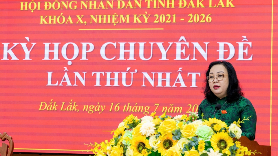 ba_cao_thi_hoa_an_-_pho_bi_thu_thuong_truc_tinh_uy_chu_tich_hdnd_tinh_dak_lak_cho_biet_sau_khi_chinh_thuc_trien_khai_mo_hinh_chinh_quyen_hai_cap_tu_ngay_1_7_2025_bo_may_da_co_ban_on_dinh_thong_suot.jpg