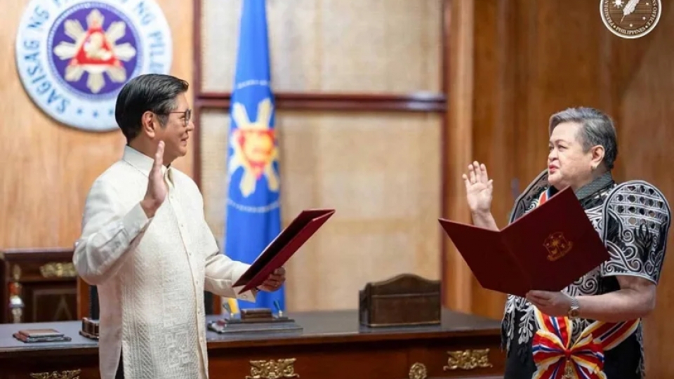 ba_theresa_lazaro_tuyen_the_nham_chuc_bo_truong_bo_ngoai_giao_philippines_manilatimes.png