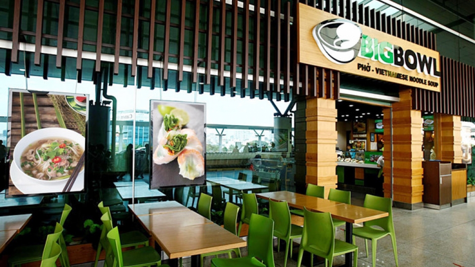 Ổ bánh mì 208.000 đồng ở ga quốc tế sân bay Nội Bài làm bằng thịt nhập từ Brazil