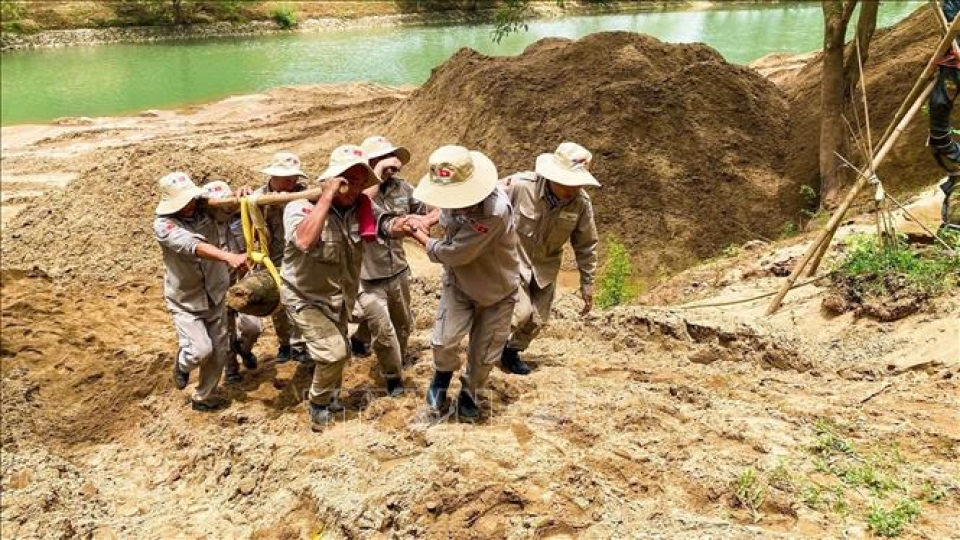 Bomb safely removed near Phong Nha Cave entrance, ensuring tourist safety
