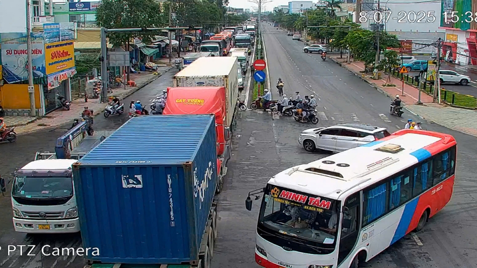 Khu vực cầu Rạch Miễu và phà Rạch Miễu tạm kẹt xe nghiêm trọng