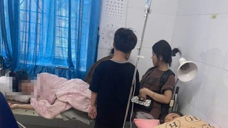 Ăn nộm hoa đu đủ, 25 người bị ngộ độc ở Sơn La