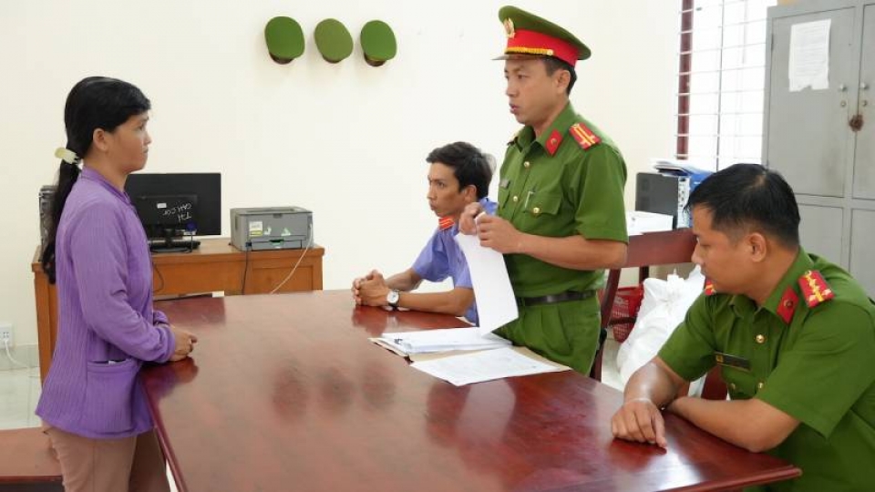 Đến nhà người quen chơi rồi lén mở két sắt trộm 400 triệu đồng