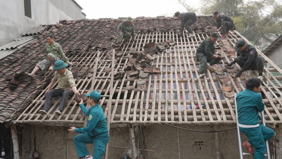 gia_dinh_anh_luan_duoc_bo_cong_an_ho_tro_60_trieu_dong_kinh_phi_doi_ung_de_xay_dung_ngoi_nha_moi_20250702160950.jpg