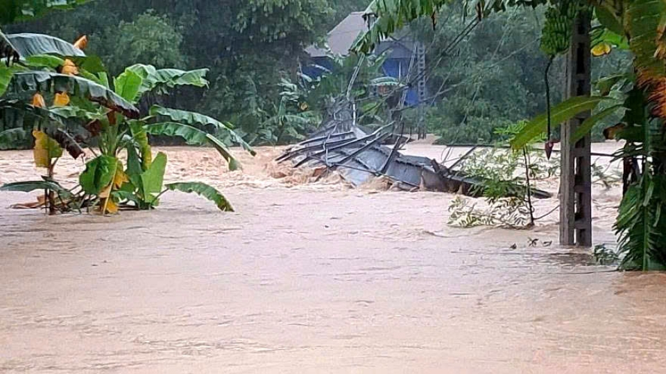 severe flooding in Nghe An.jpg