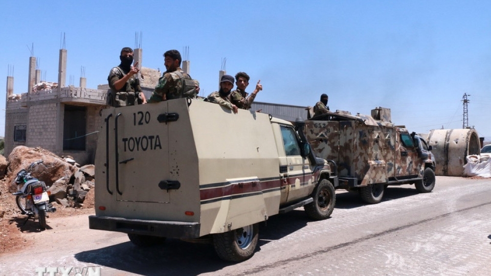 Bạo lực sắc tộc tiếp diễn, Syria đưa quân trở lại Sweida