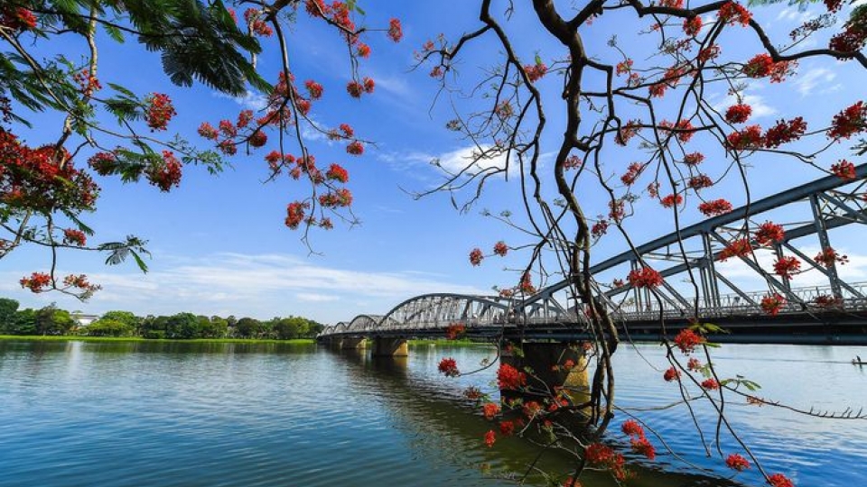 Thời tiết ngày mai 17/7: Bắc Bộ ngày nắng, chiều tối dễ có mưa rào và dông