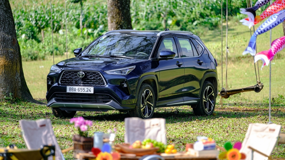 toyota_yariscross.jpg