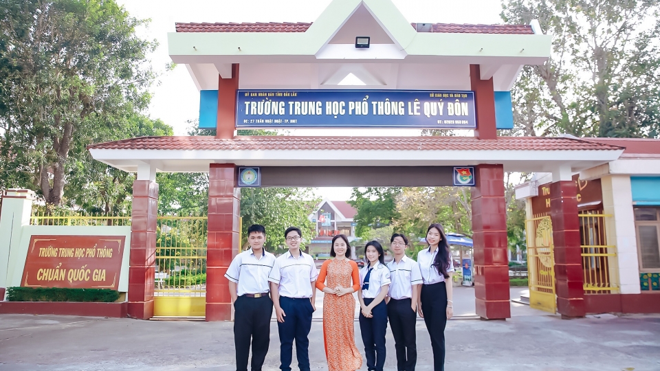 truong_thpt_le_quy_don_phuong_buon_ma_thuot_co_muc_diem_chuan_cao_nhat_voi_195_diem.jpg