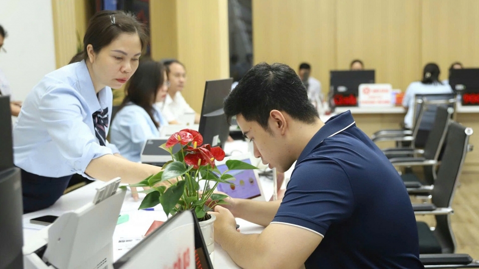 tu_thanh_pho_den_co_so_bo_may_hanh_chinh_dang_chuyen_minh_de_gan_dan_hon_hieu_qua_hon.jpg
